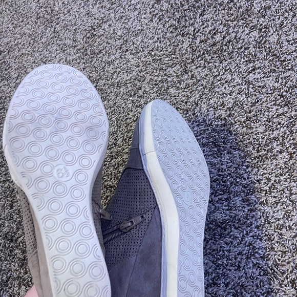 Booties - Picture 3 of 5